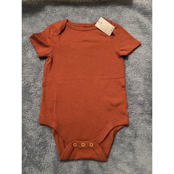 NEW Cat & Jack 4 Pack Boy’s Short-Sleeve Bodysuit 6-9 Months B4 - Picture 2 of 4